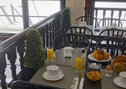 Sure Hotel By Best Western Lorient Centre 3*,
